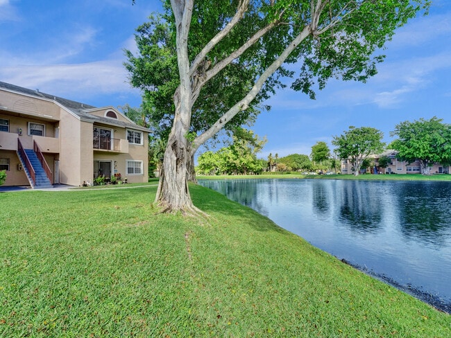 Foto del edificio - 2151 NW 96th Terrace