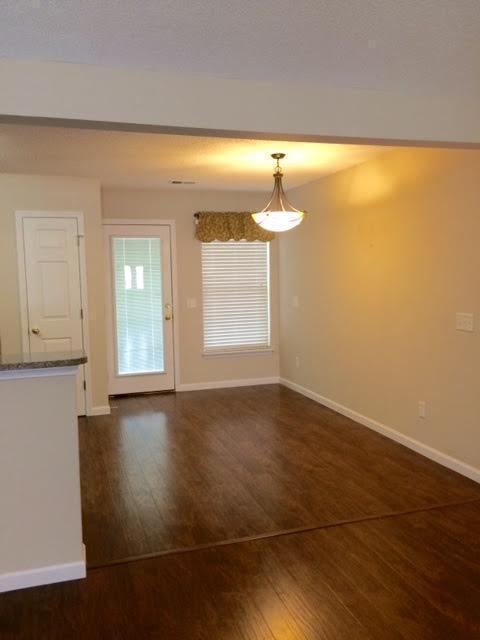 Building Photo - One Story 3BR 2BA Minutes to I-26