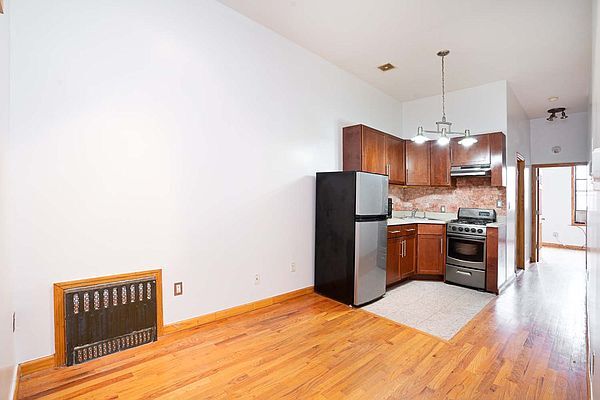 Foto del edificio - 615 Hart St