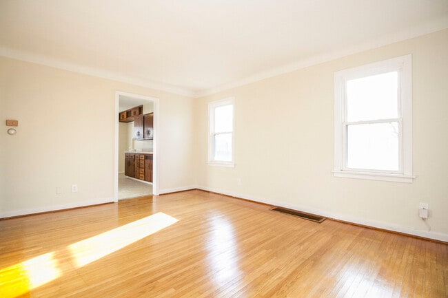 Foto del edificio - 2355 Ward St