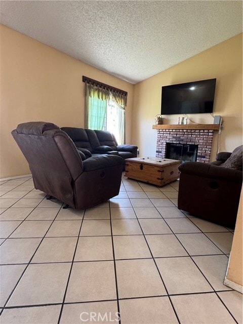 Foto del edificio - 15762 Orchid Ave
