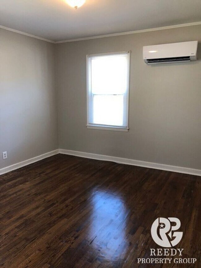 Building Photo - 2 bed 1 bath homes near Downtown Greer