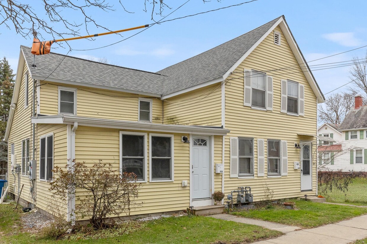45 Leclair St Unit A, Winooski, VT 05404 Room for Rent in Winooski