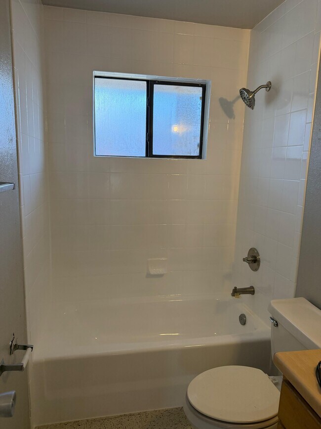 Foto del edificio - 13340 Horizon Blvd