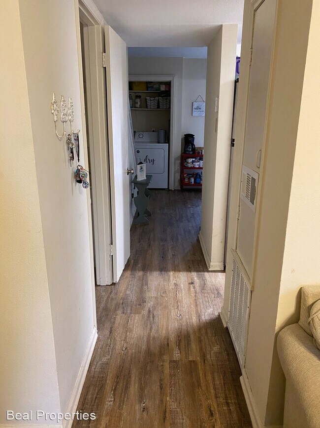 Building Photo - 2 br, 1.5 bath House - 513 B Cooner St