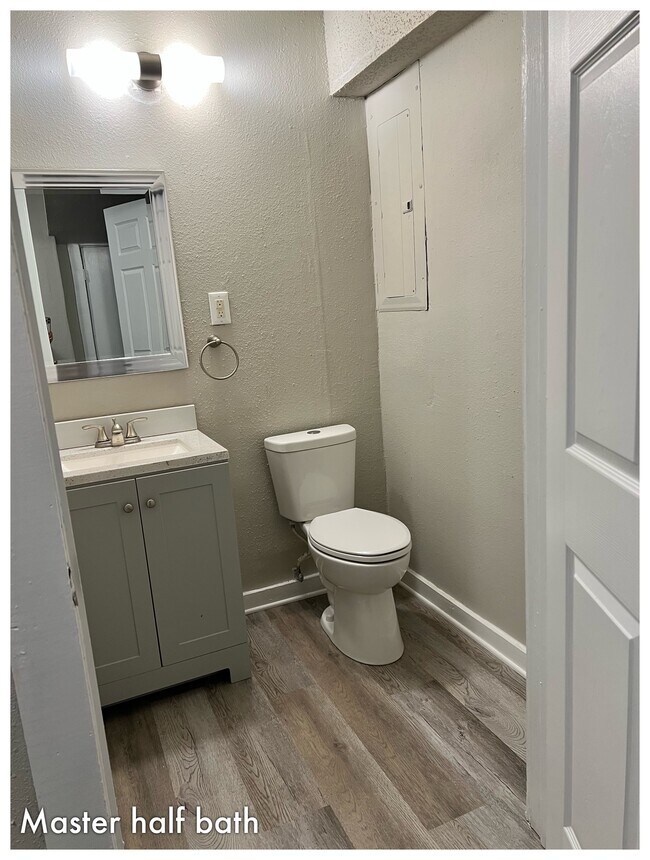 Foto del edificio - 1001 Main St