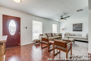 Foto del edificio - 4903 Lambeth Dr
