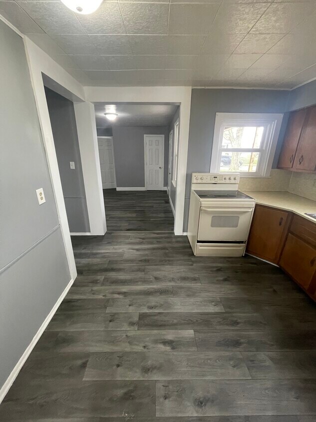 70 Auburn Ave, Shelby, OH 44875 House Rental in Shelby, OH