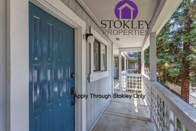 Building Photo - 1370 Las Juntas Way