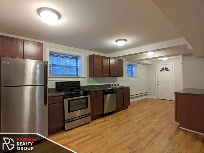 Foto del edificio - 1126 W Oakdale Ave