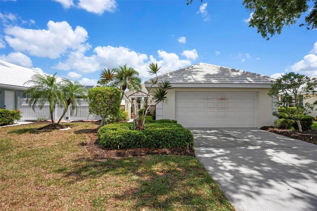 Foto principal - 799 Harrington Lake Dr N