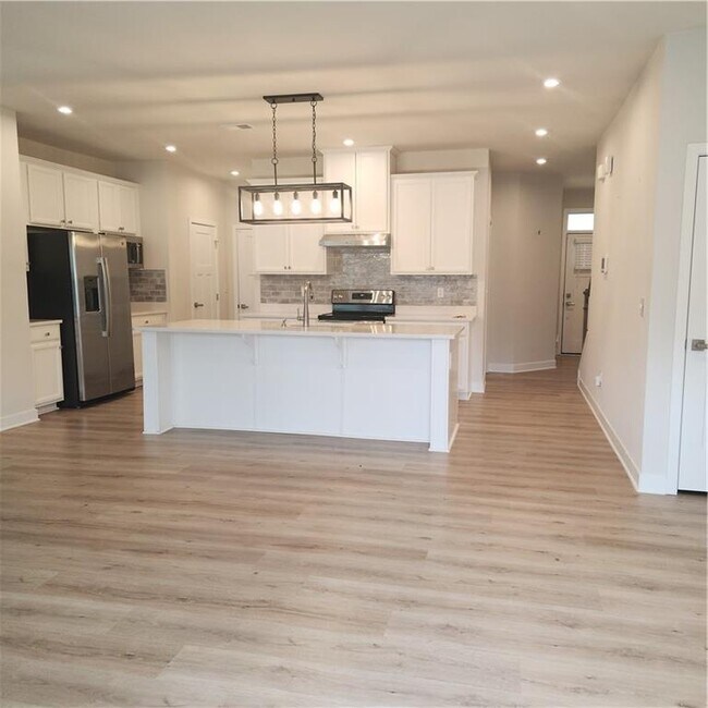 Foto del edificio - 168 Salt Lk Ln