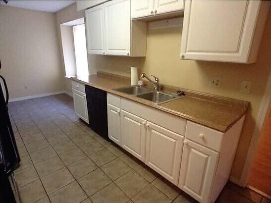 Building Photo - 3/2 in Orange Park!