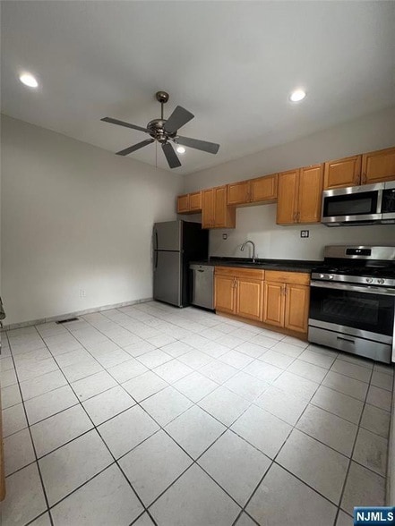 Foto del edificio - 510 Shaler Blvd