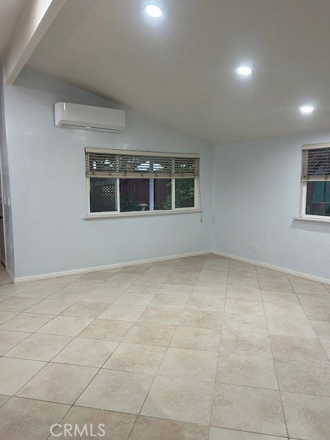 Foto del edificio - 1083 Gilwood Ave