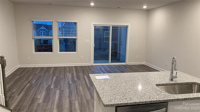 Foto del edificio - 3950 Shider Ln