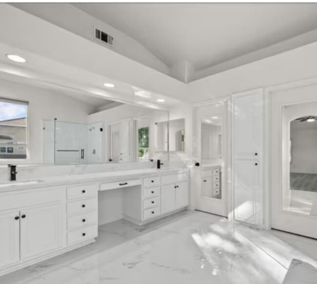 Building Photo - 23536 Summerglen Pl