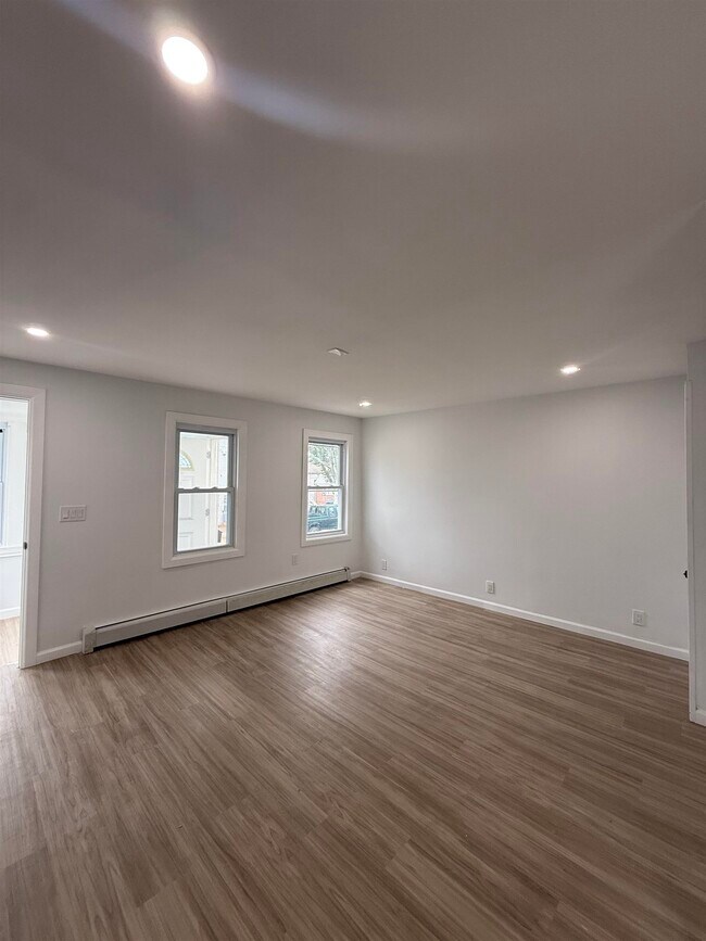 Foto del edificio - 118 Maple St
