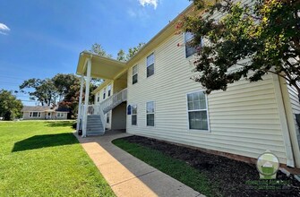 Building Photo - 522 Mcneely Cir