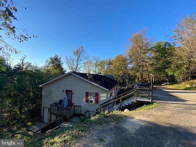 Building Photo - 30 Westridge Dr
