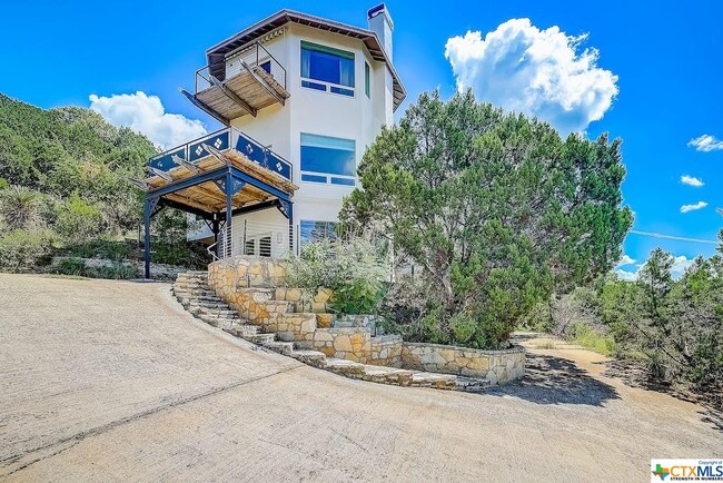 Building Photo - 5312 Scenic View Dr