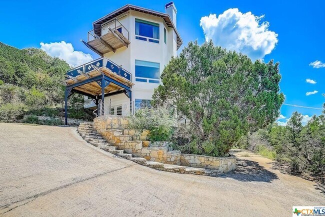 Foto del edificio - 5312 Scenic View Dr