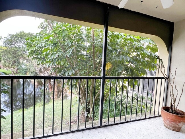 Foto del edificio - 924 SW 9th St Cir