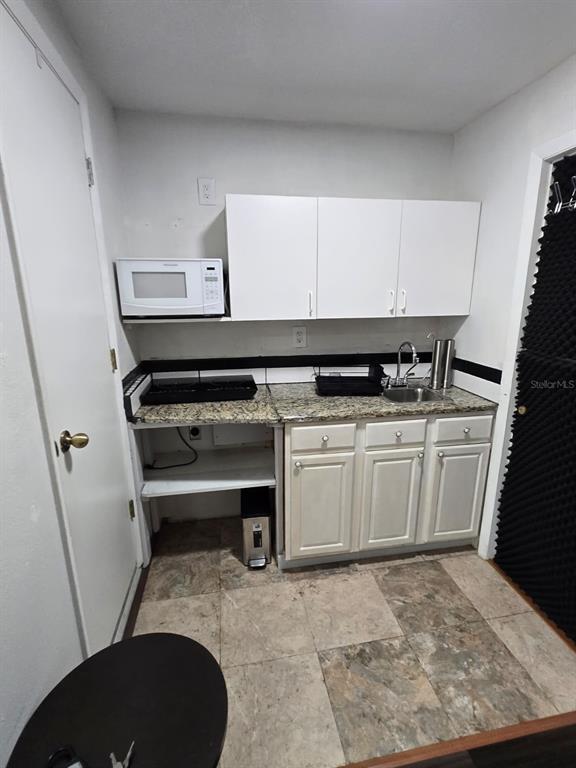 Building Photo - 12119 Dakota Woods Ln