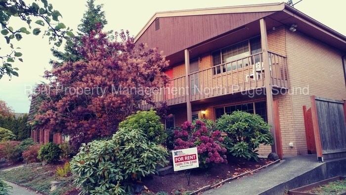 Foto principal - 2215 Colby Ave