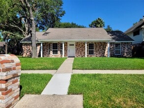 Building Photo - 11926 Stillwater Dr