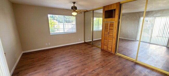 Foto del edificio - Adorable Single Story home with 3 bedroom ...