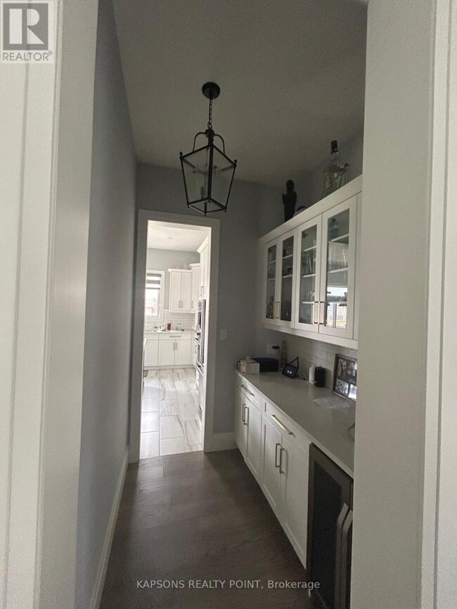 Building Photo - 108 Watts Dr