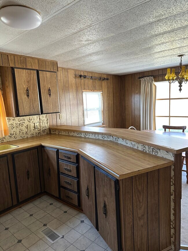 Foto del edificio - 12 Circle Dr