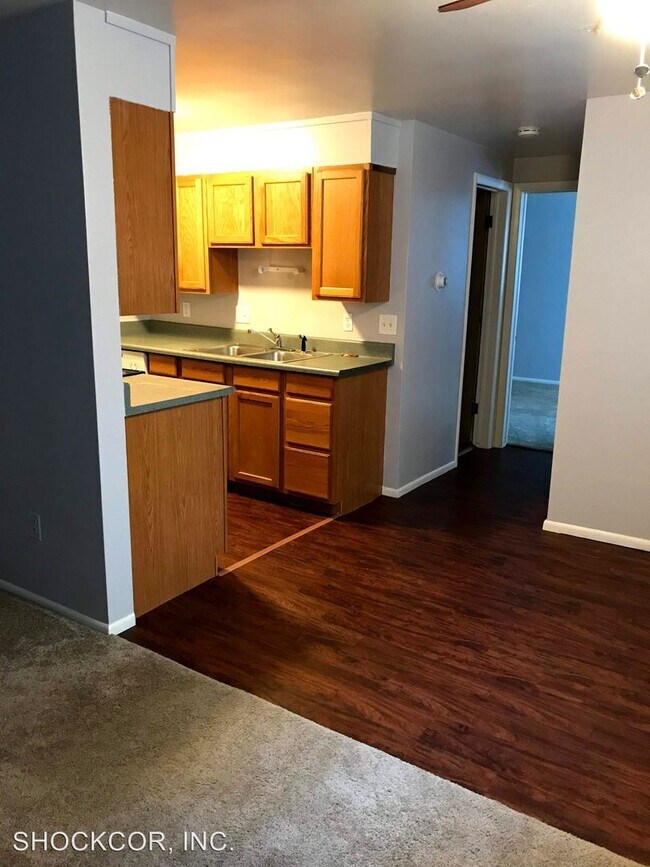Foto del edificio - 1221 N Clarkson St