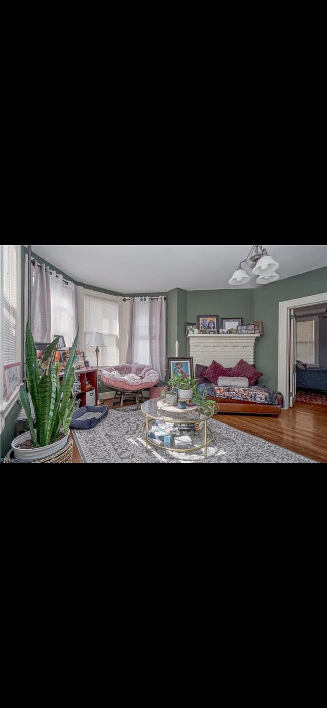 Living room area - 314 Washington St