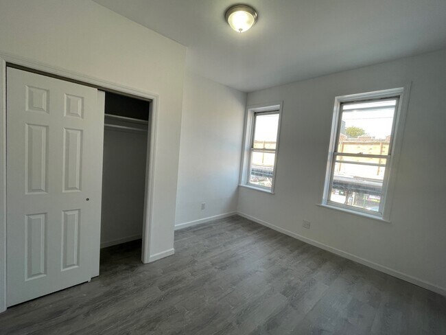 Building Photo - 7117 13th Ave
