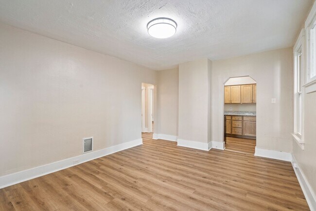 Foto del edificio - 1680 Potomac Ave
