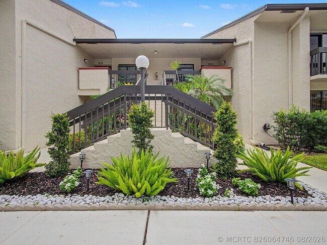 Foto del edificio - 5154 Oakhill Ln