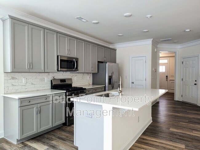Building Photo - 2153 Bexar Trl