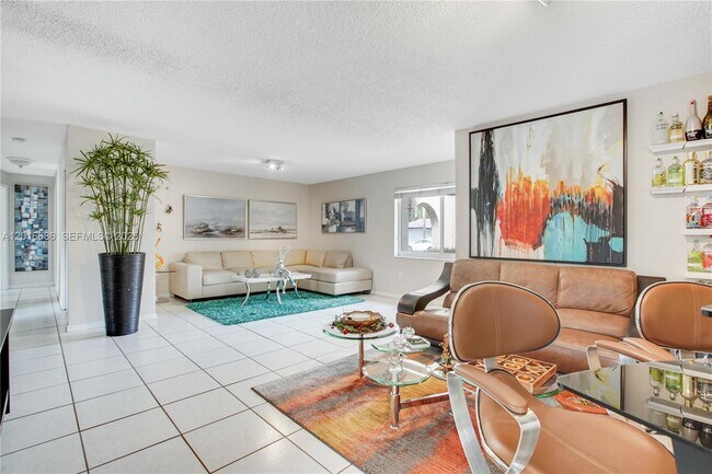 Foto del edificio - 9330 SW 165th St