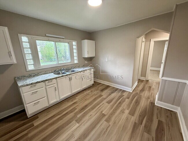 Foto del edificio - 656 Hammel St