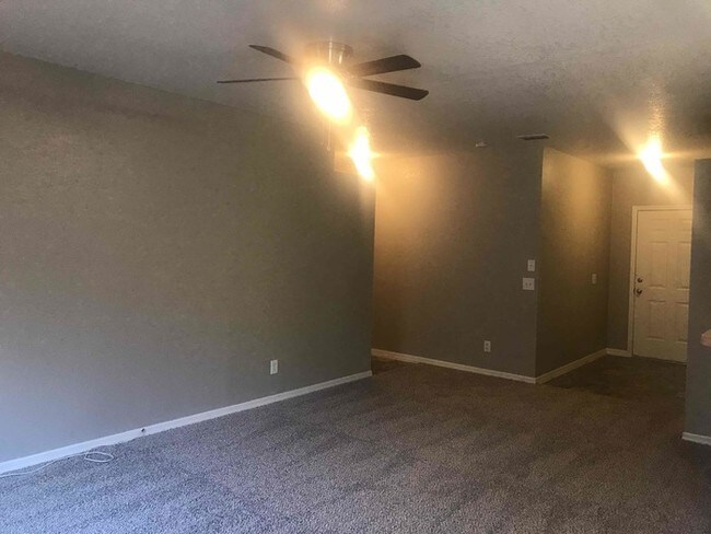 Building Photo - 4329 Ponce De Leon Blvd