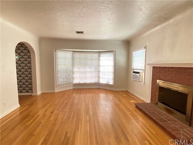 Foto del edificio - 939 E Colton Ave