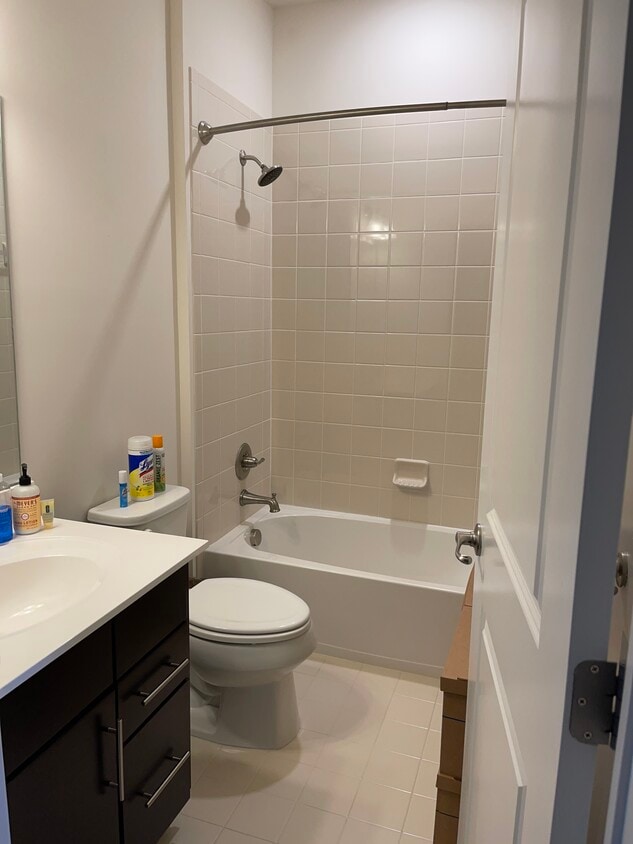 Building Photo - 5309 Smiths Cove Ln