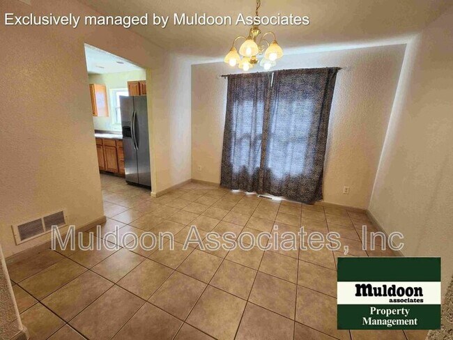 Building Photo - 662 S Burro Dr