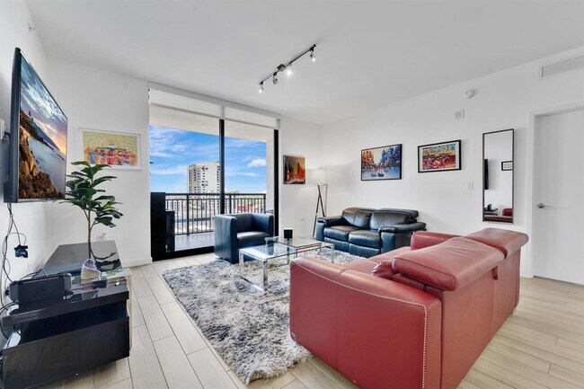 Foto del edificio - 999 SW 1st Ave