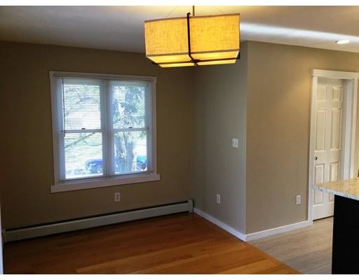 Building Photo - 17 Merlin Ct