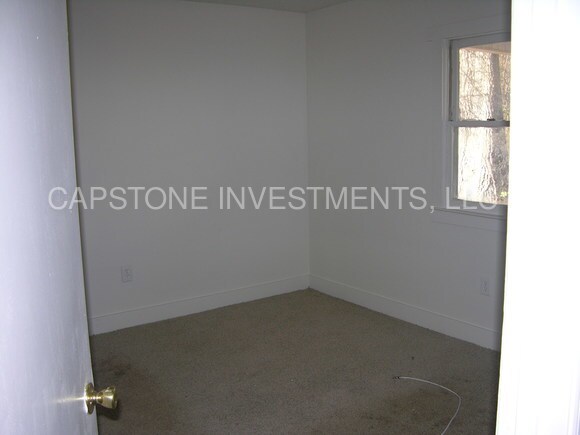 Foto del edificio - 349 Camden Ct NW