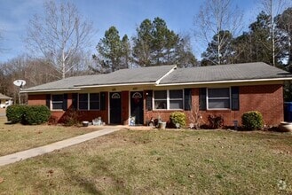 Building Photo - 637 Whit Davis Rd