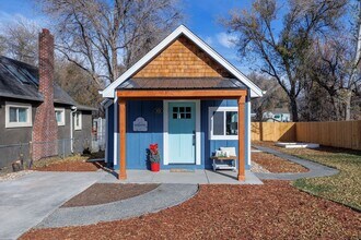 Building Photo - 932 E Vermijo Ave
